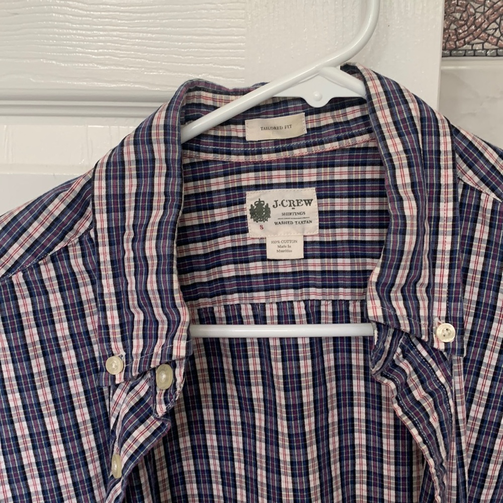 JCrew washed tartan button down shirt. Men’s small. Tailored fit